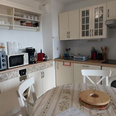 Karibou T2 Piscine - Axelle Loc'appart Apartment